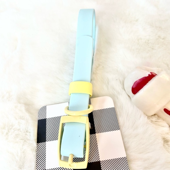 🐶New with tag STYLISH BABY BLUE with YELLOW SILICONE DOG COLLAR SZ SMALL 10-14” - Picture 3 of 4